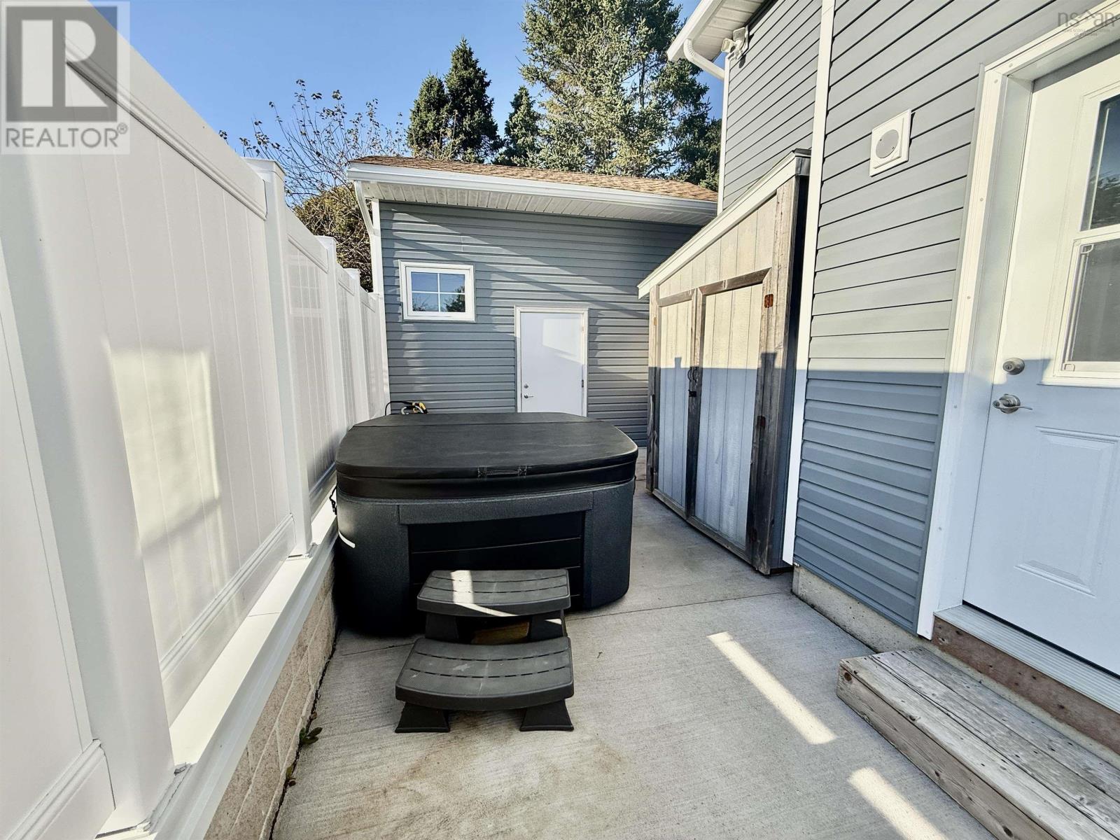 1321 Terence Bay Road, Terence Bay, Nova Scotia  B3T 1X6 - Photo 33 - 202625480