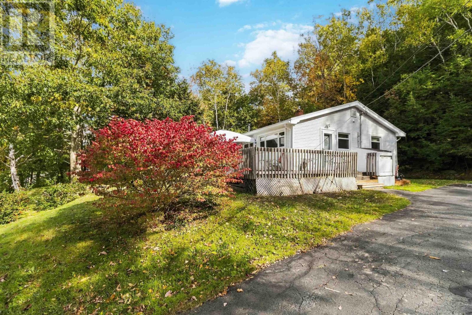 5376 Highway 2 Highway, Grand Lake, Nova Scotia  B2T 1B4 - Photo 2 - 202625929