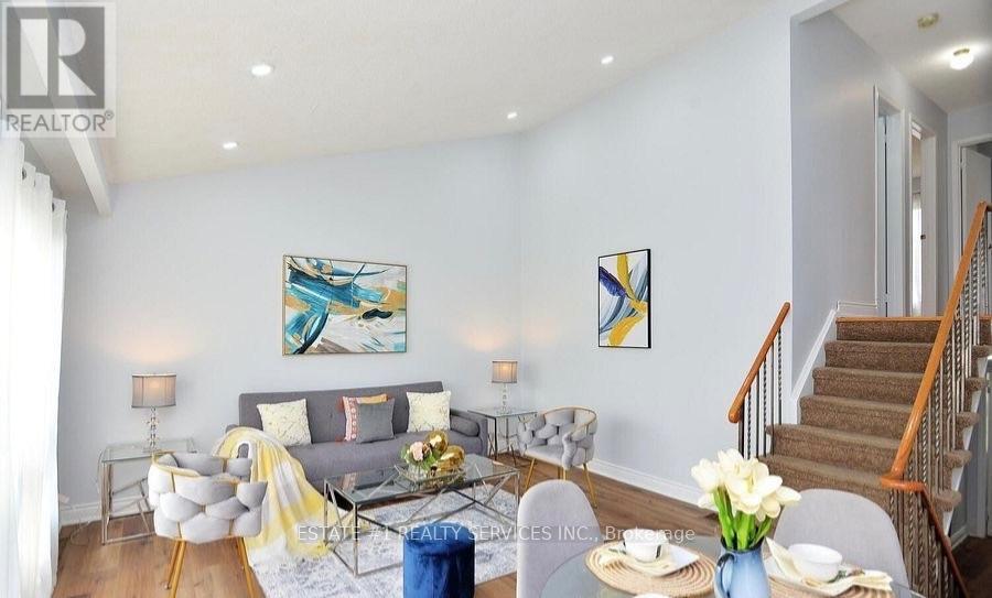 33 Camberley Crescent, Brampton, Ontario  L6V 3L3 - Photo 8 - W14081808