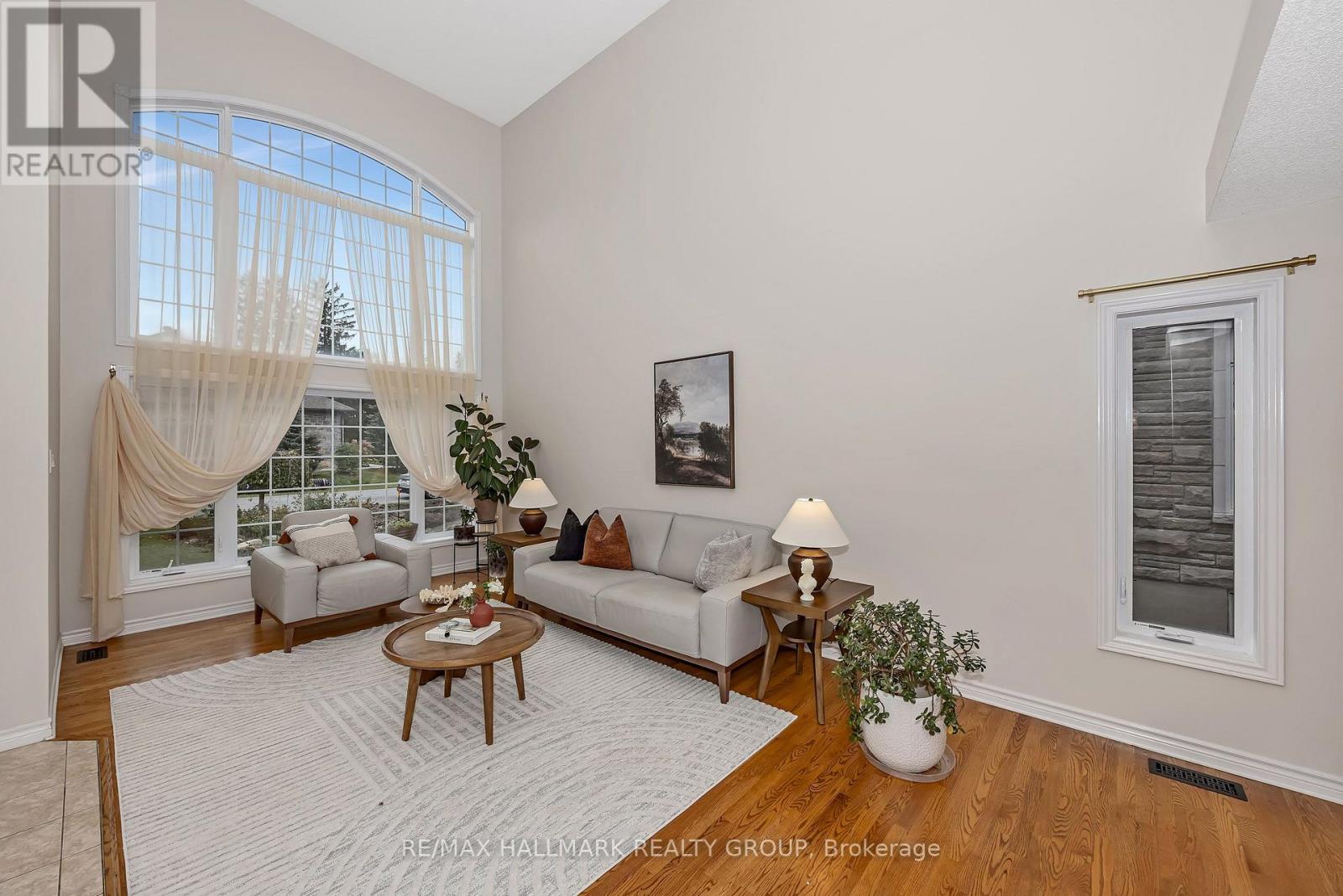 5b Kemp Drive, Ottawa, Ontario  K1T 3W9 - Photo 2 - X14080726