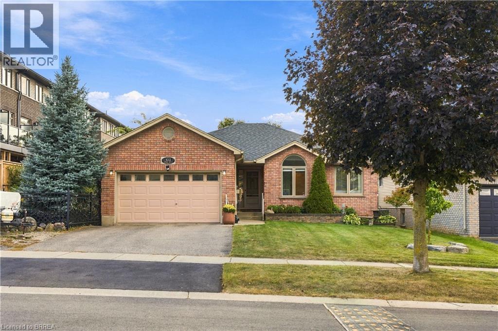 102 COURT Drive, Paris, Ontario