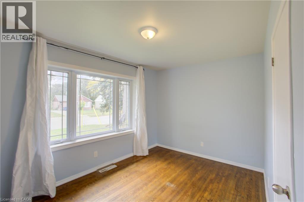 15 Dumbarton Street, Guelph, Ontario  N1E 3T4 - Photo 15 - 40870987