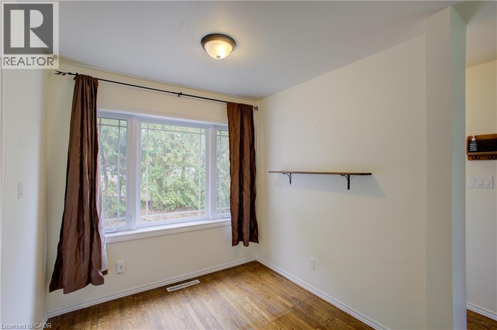 15 Dumbarton Street, Guelph, Ontario  N1E 3T4 - Photo 10 - 40870987