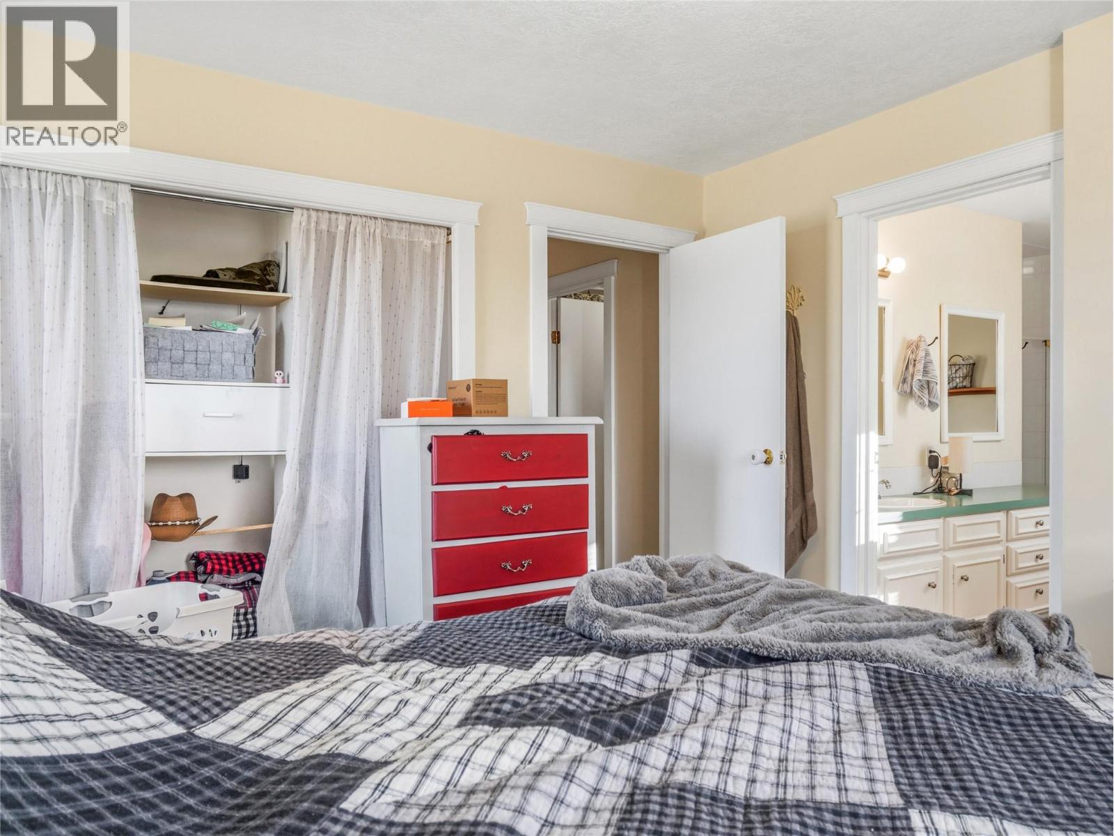 10704 Briarwood Crescent, Dawson Creek, British Columbia  V1G 4M9 - Photo 23 - 10403359