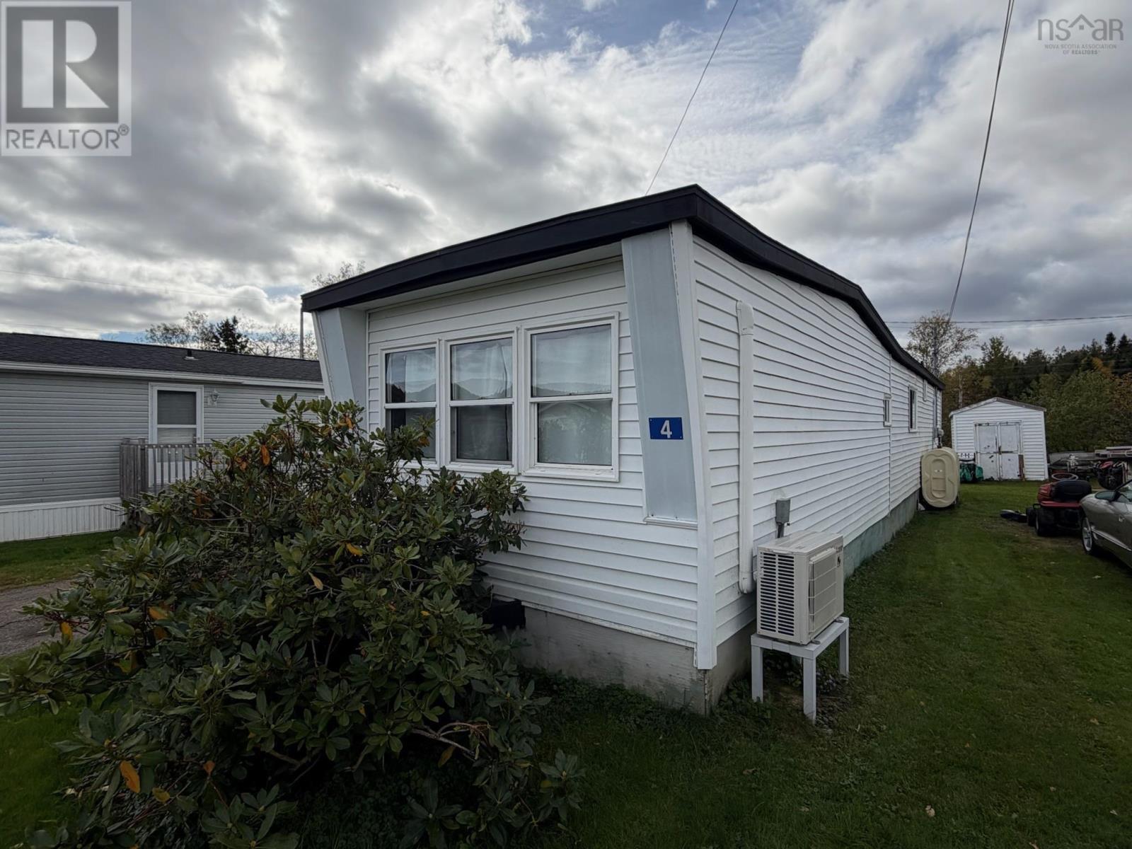 4 Lemarquis Drive, North Grant, Nova Scotia  B2G 2L1 - Photo 2 - 202625930