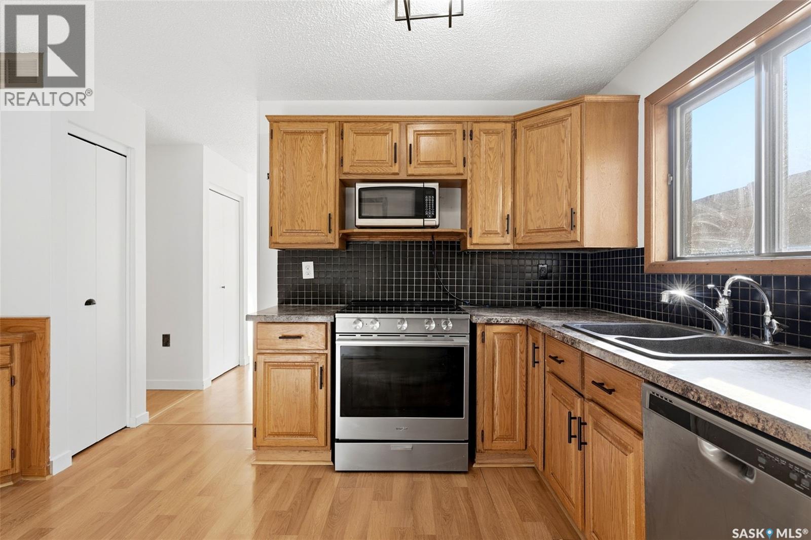 1014 Mawson Bay, Regina, Saskatchewan  S4X 2P6 - Photo 9 - SK051188