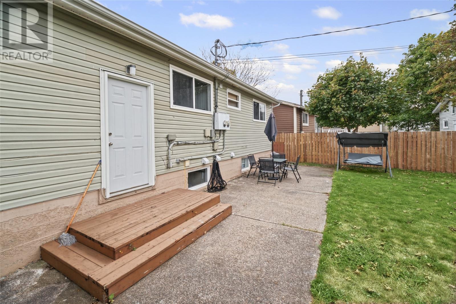 10 Johnson Crescent, St. John's — photo 9