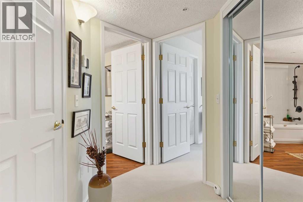 #, 3308 Sienna Park Green SW, Calgary, Alberta  T3H 3N7 - Photo 15 - A2345970