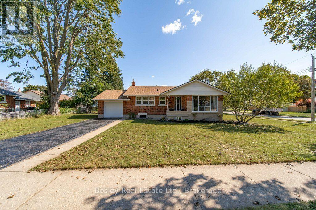 18 MAYWOOD ROAD, kitchener, Ontario