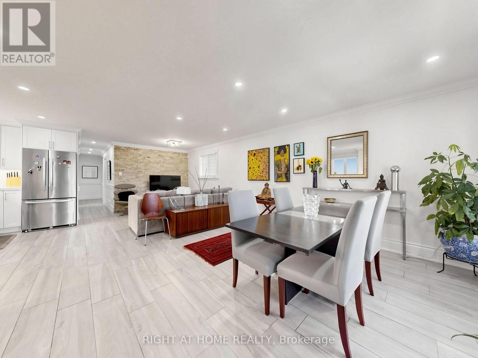 497 Northcliffe Boulevard, Toronto, Ontario  M6E 3L4 - Photo 10 - C14081940