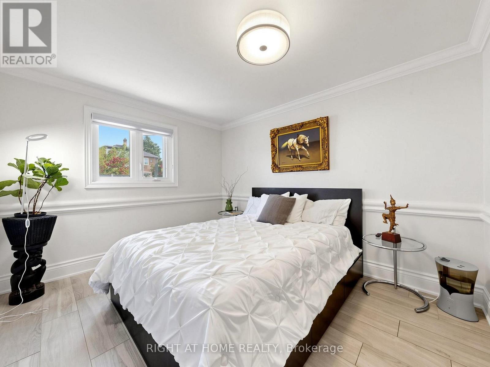 497 Northcliffe Boulevard, Toronto, Ontario  M6E 3L4 - Photo 14 - C14081940