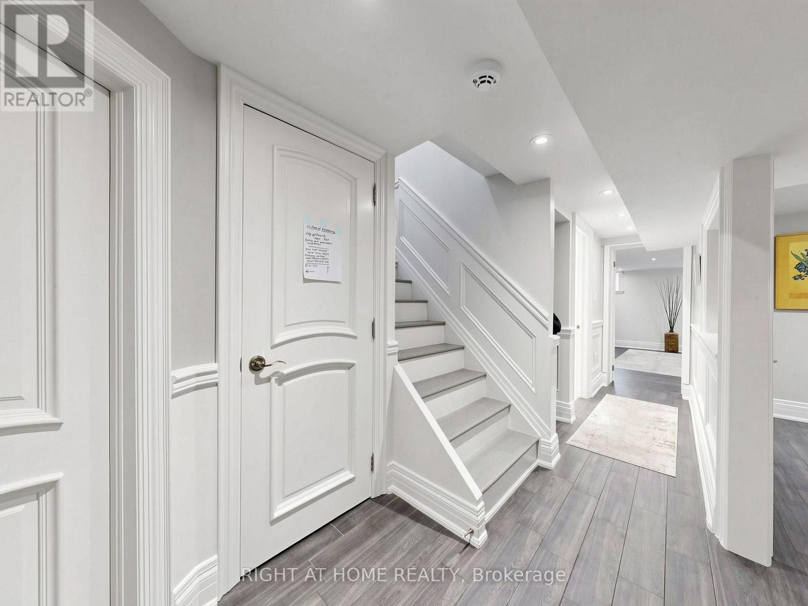 497 Northcliffe Boulevard, Toronto, Ontario  M6E 3L4 - Photo 21 - C14081940