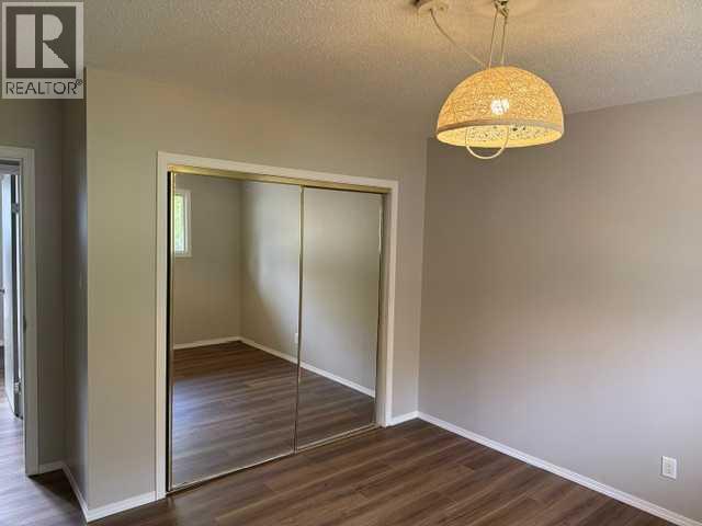 8 Mcleod Drive, Whitecourt, Alberta  T7S 1H3 - Photo 12 - A2352138