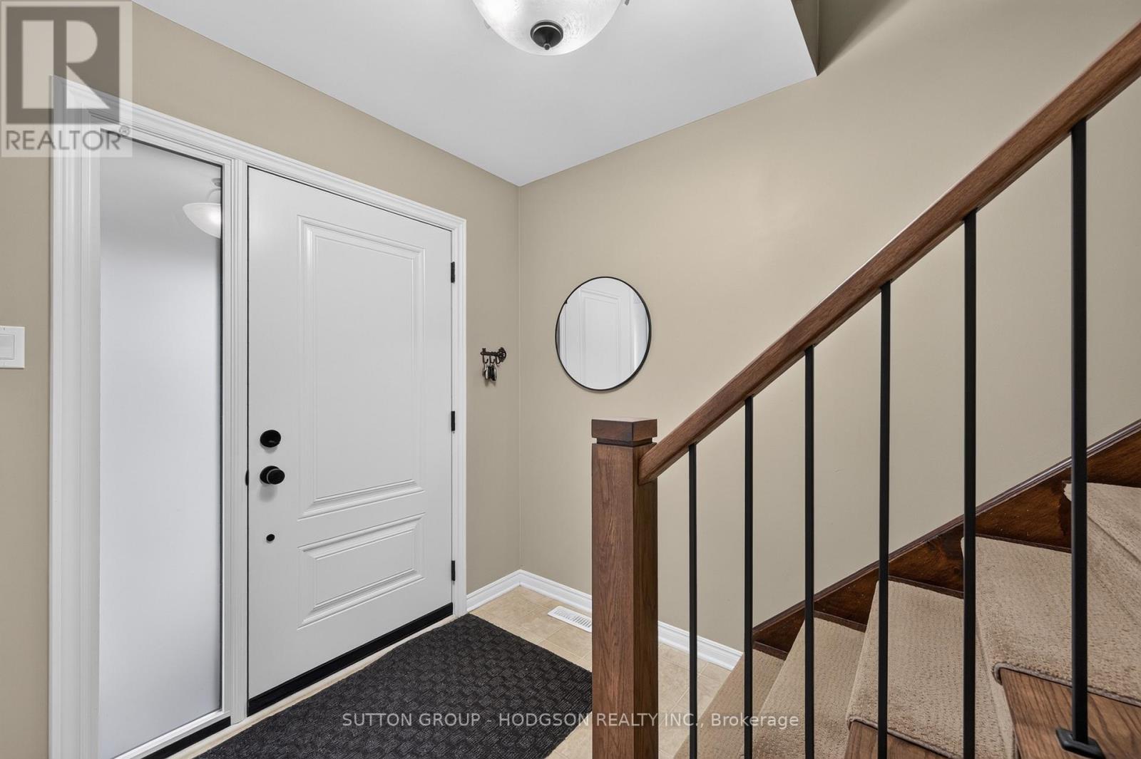 61 SOMERSET ROAD London South (South K) Ontario Canada N6K3M6 5