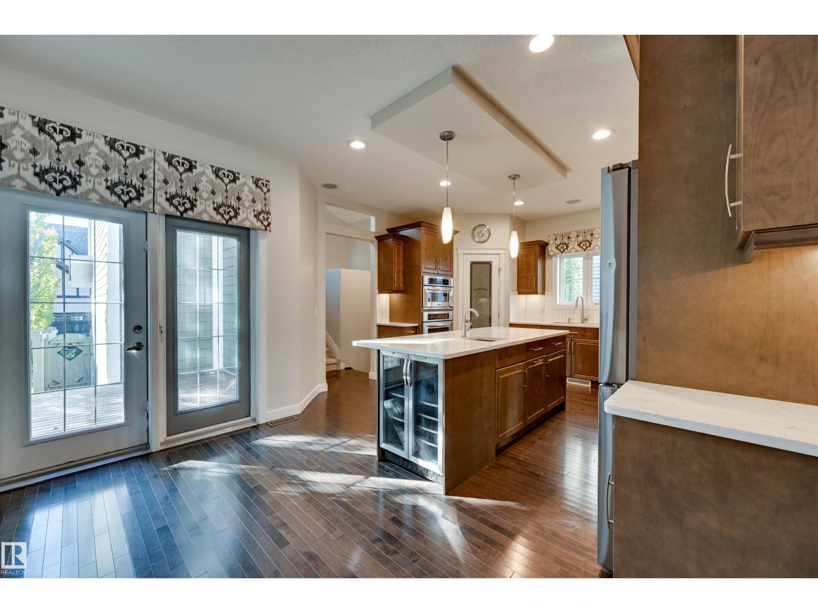 2327 FREZENBERG AV NW