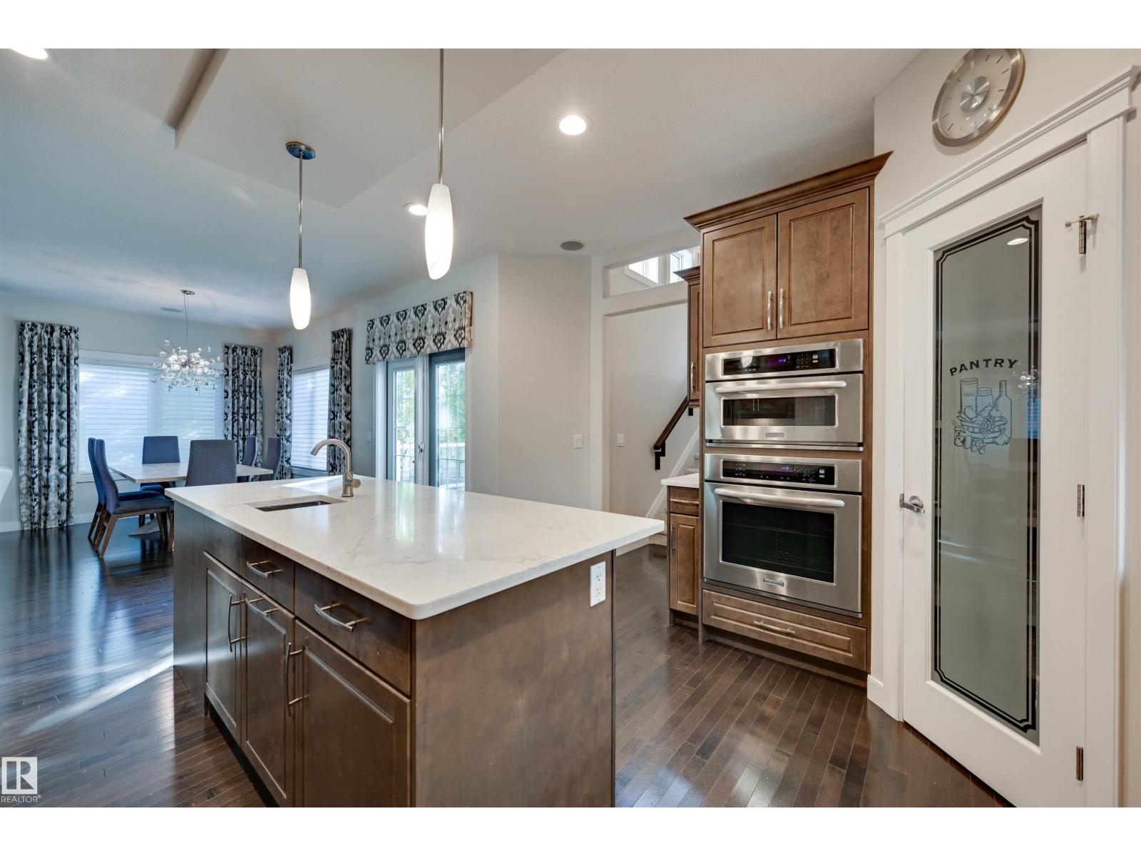 2327 FREZENBERG AV NW