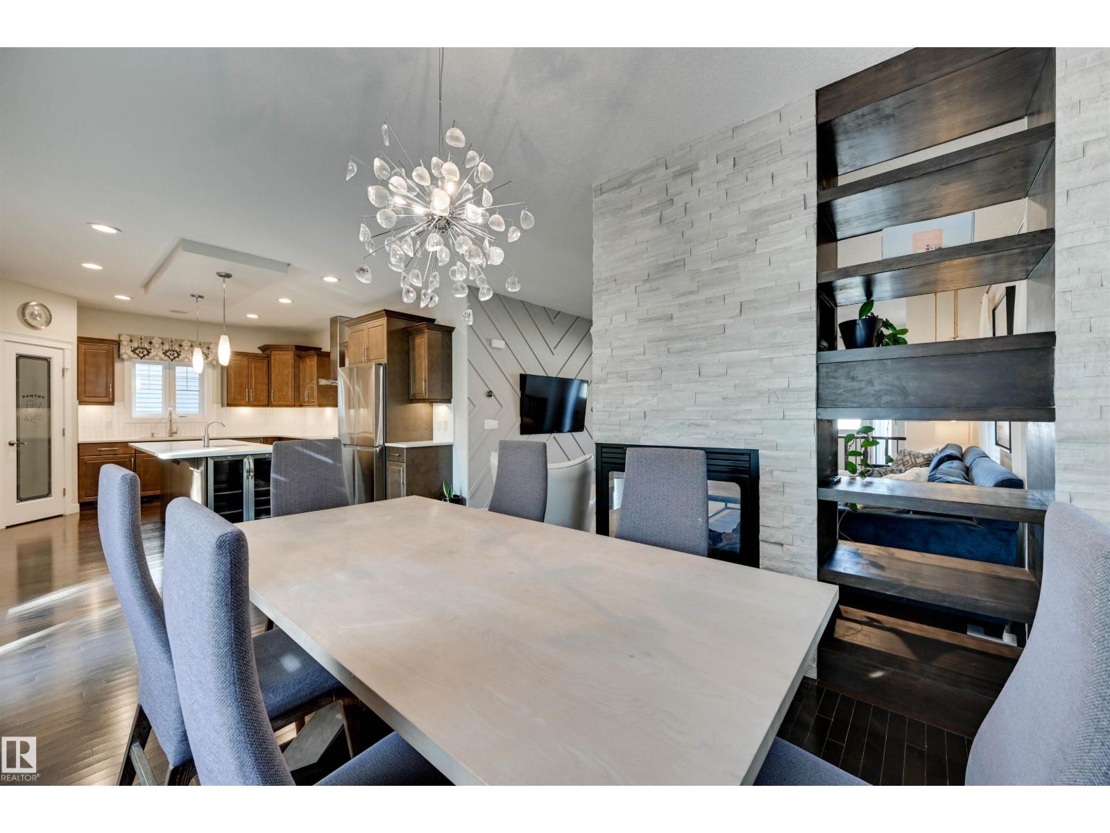 2327 FREZENBERG AV NW