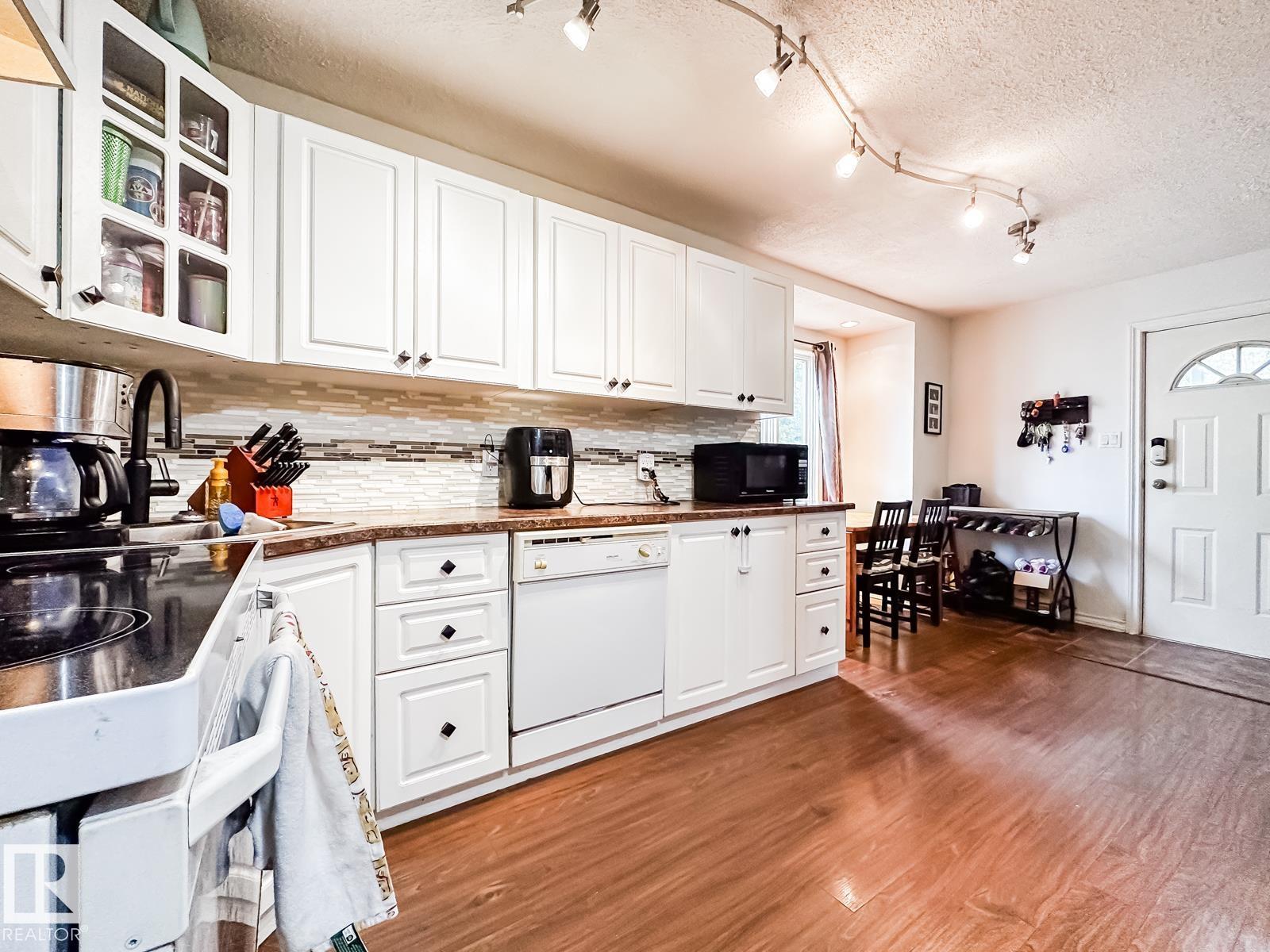 12114 106 ST NW