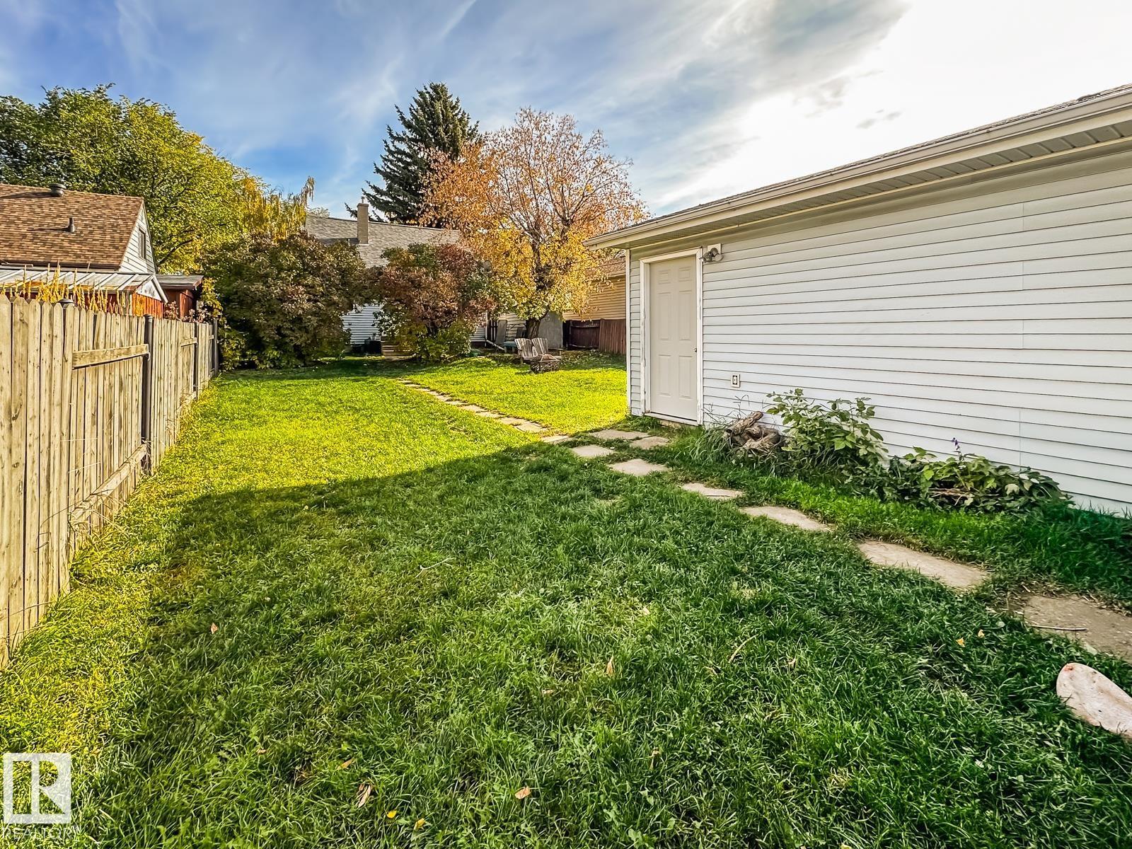 12114 106 ST NW