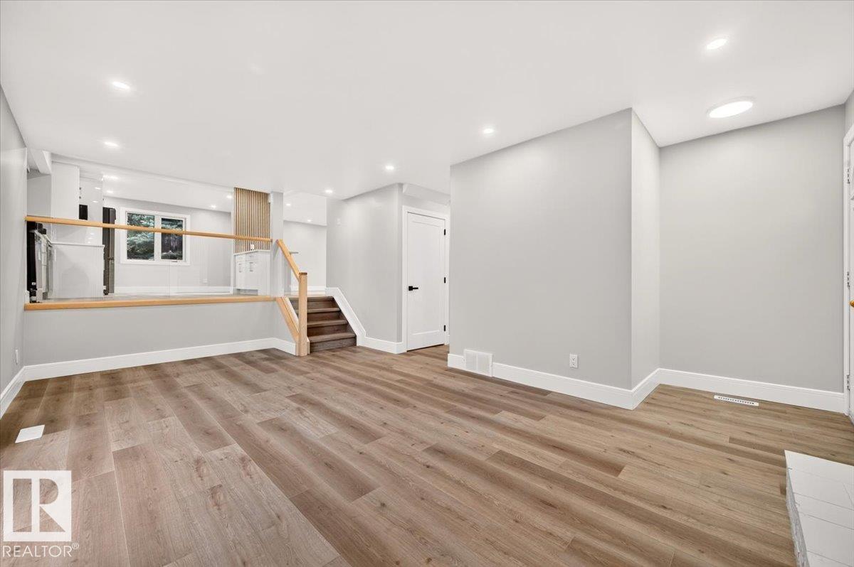 10912 34A AV NW