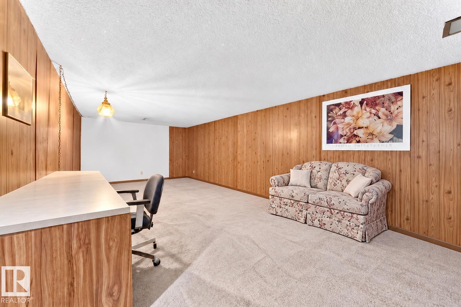 13515 86 ST NW NW