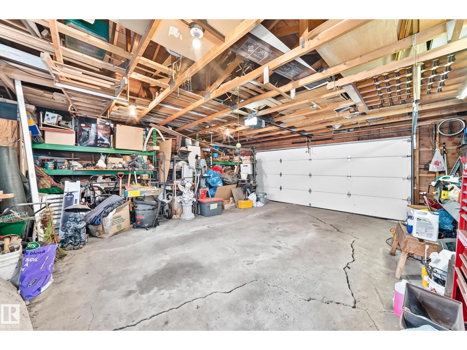 13515 86 ST NW NW