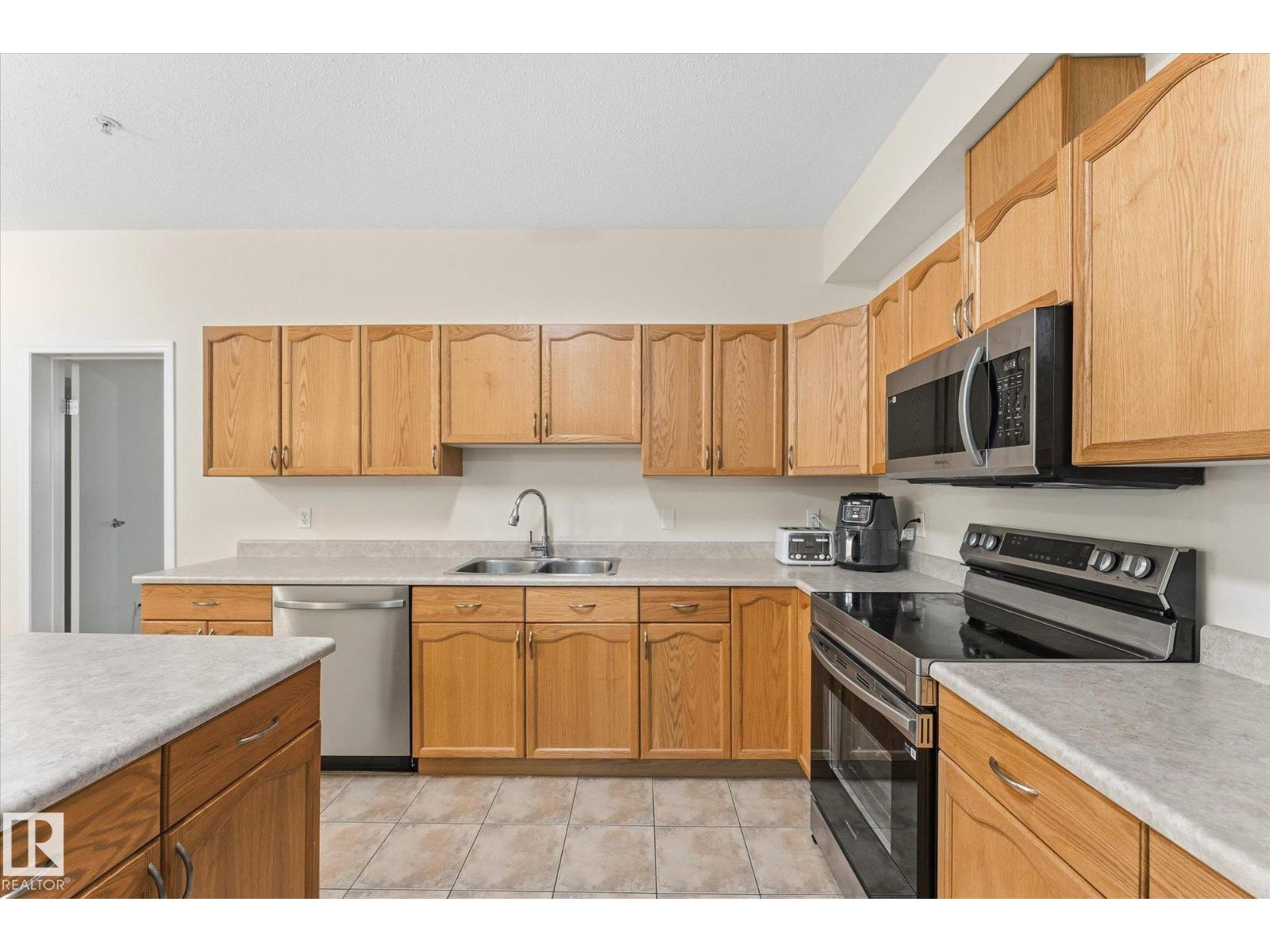 #322 4304 139 AV NW