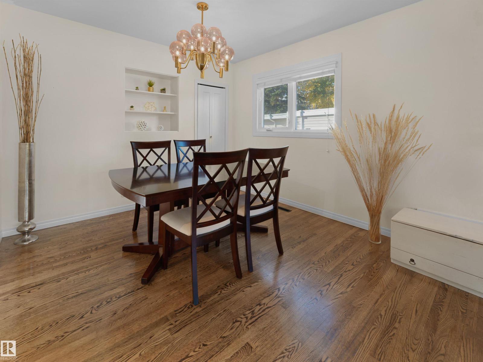 14527 86 AV NW