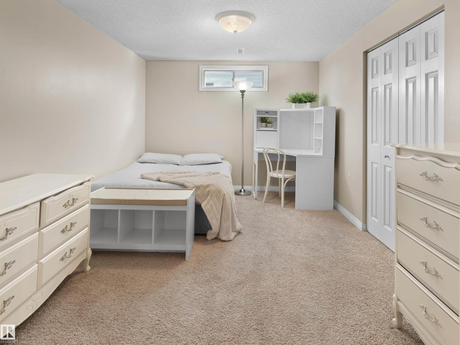 14527 86 AV NW