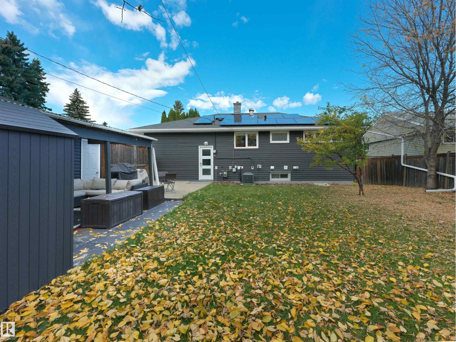 14527 86 AV NW