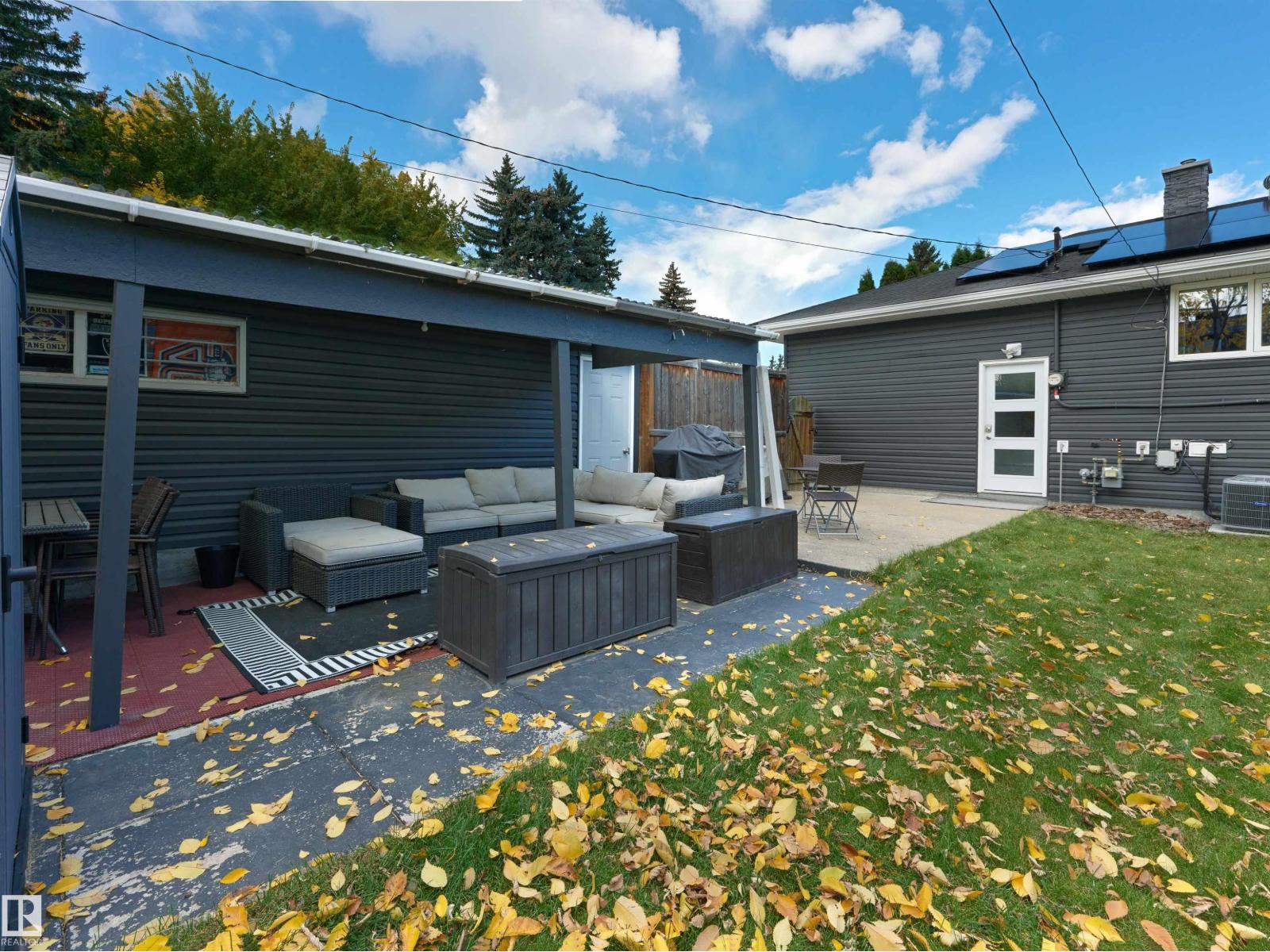 14527 86 AV NW