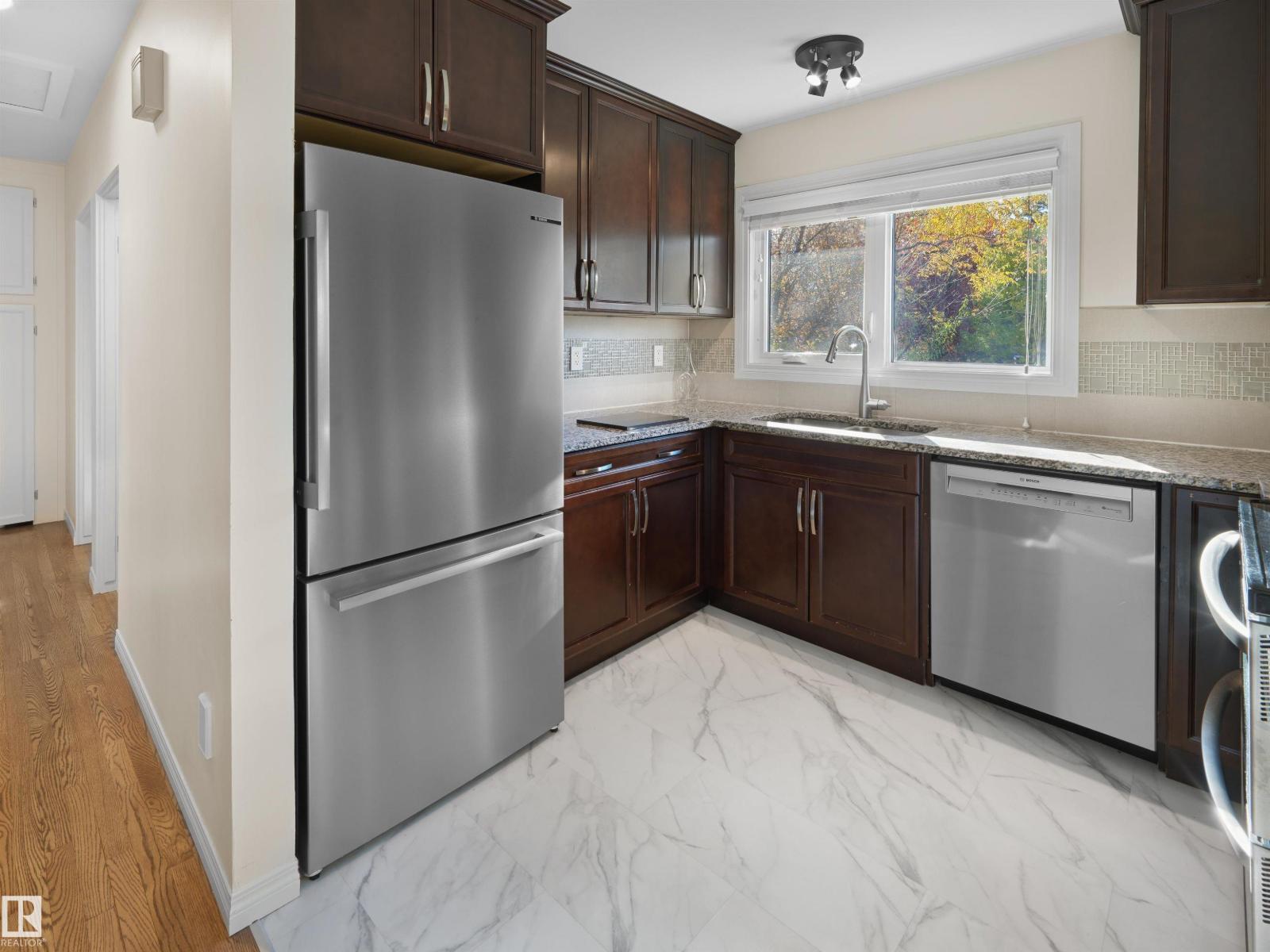 14527 86 AV NW