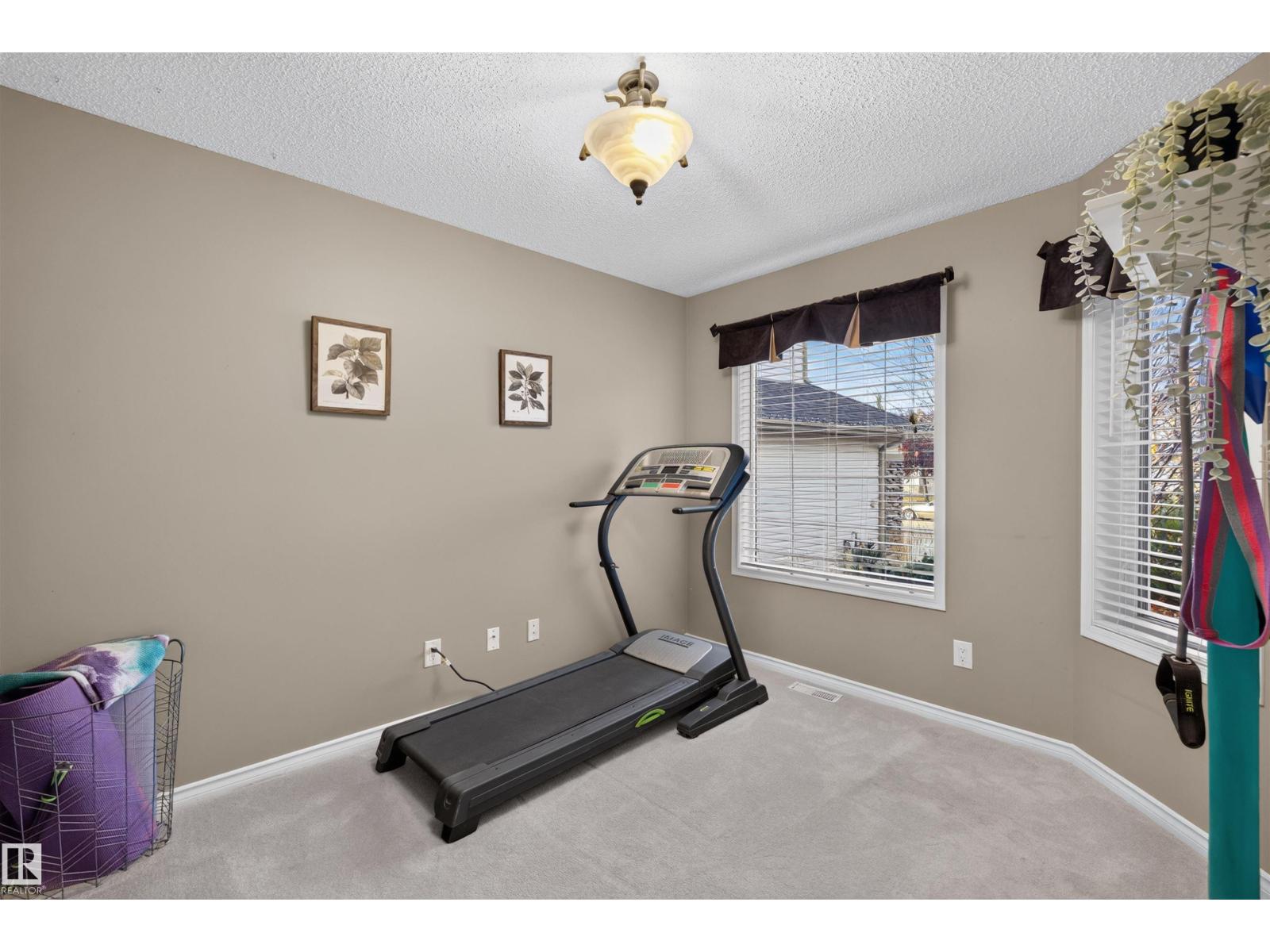 54 FOXHAVEN WY