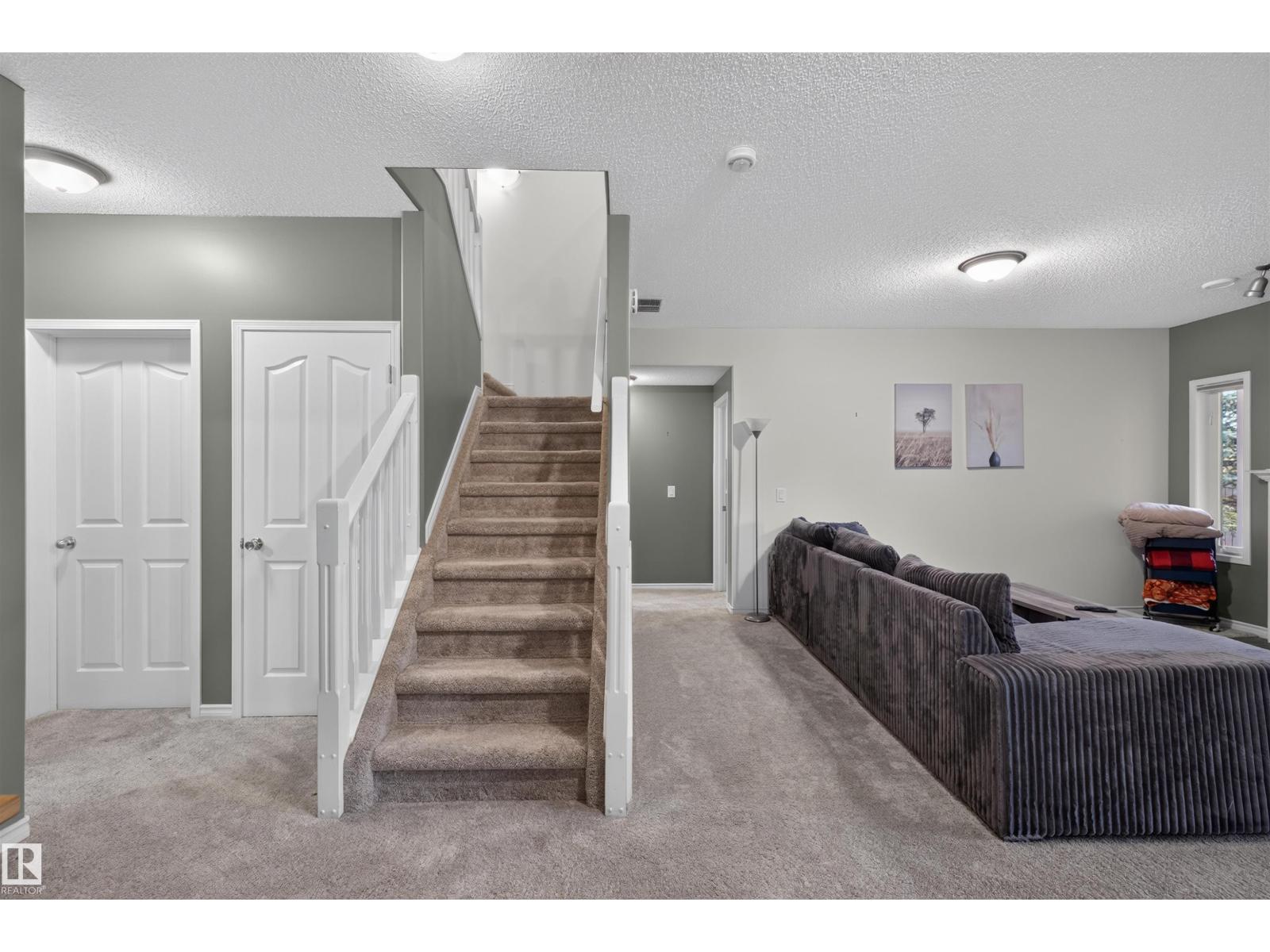 54 FOXHAVEN WY