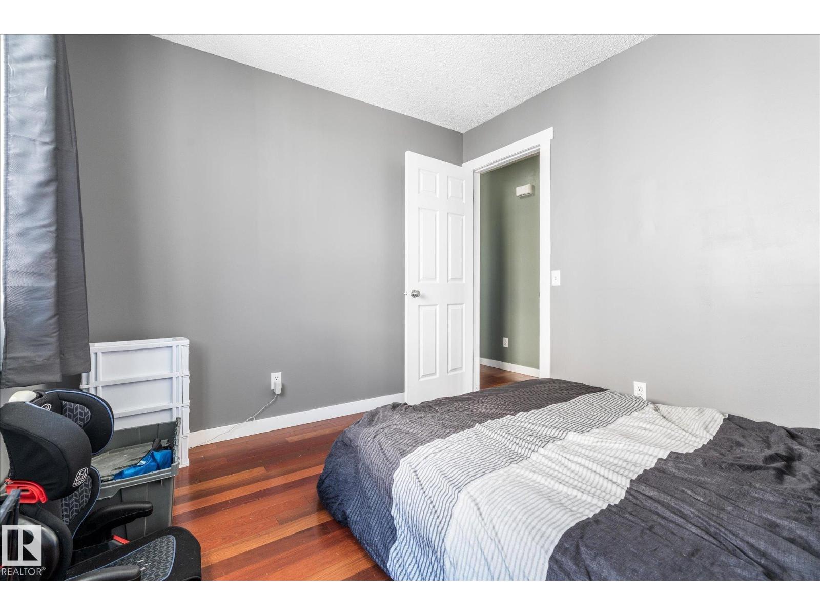 33 CAMPBELL RD