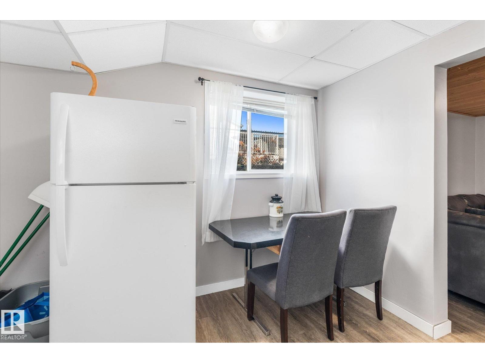 33 CAMPBELL RD