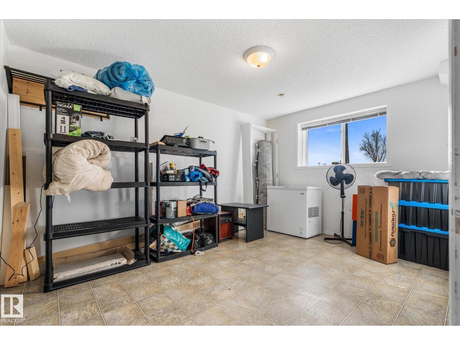 33 CAMPBELL RD