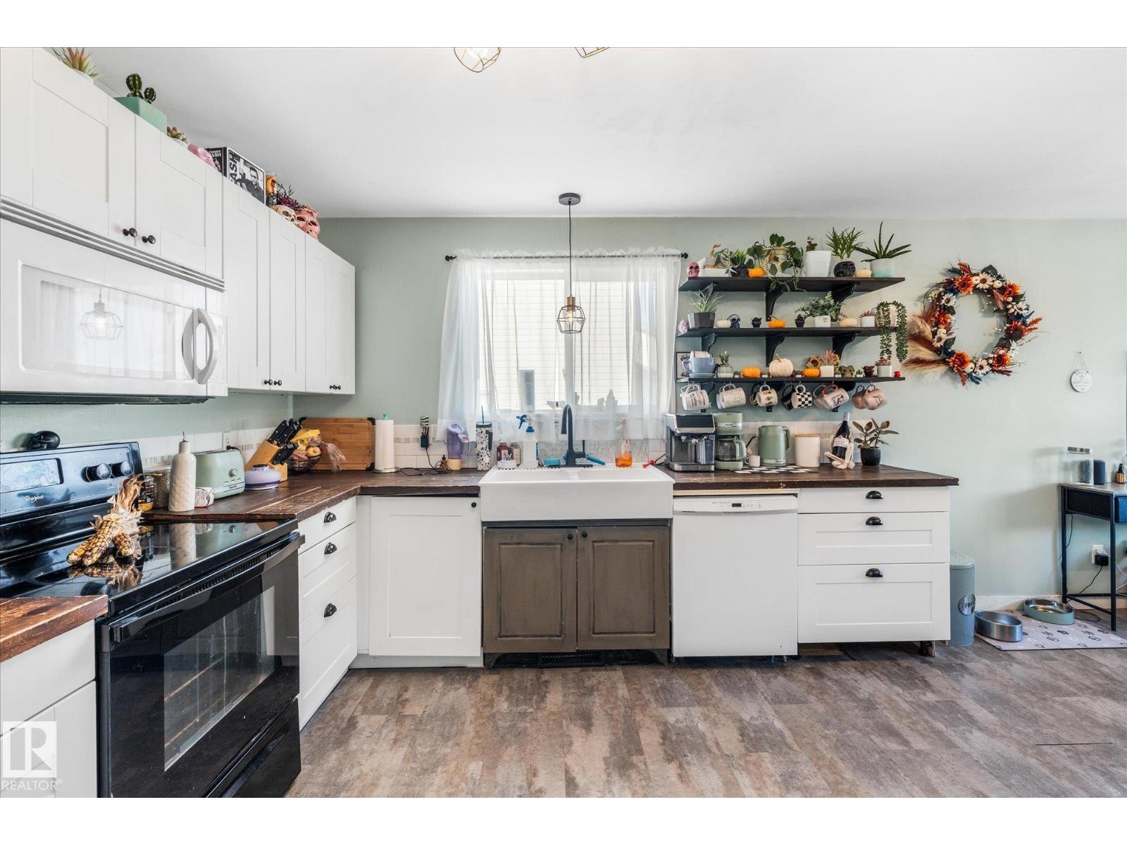 33 CAMPBELL RD