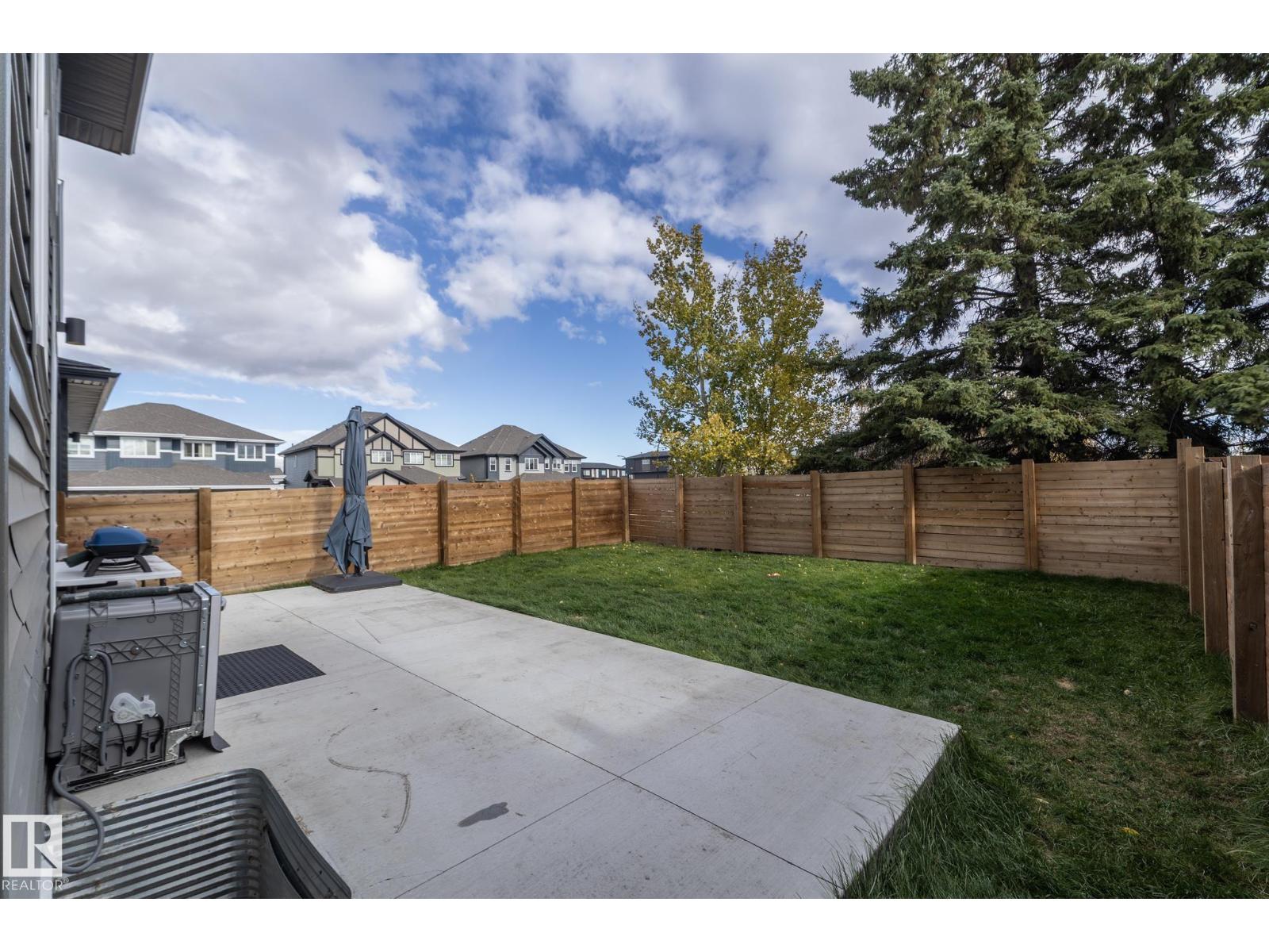 54 KINGSBURY CI