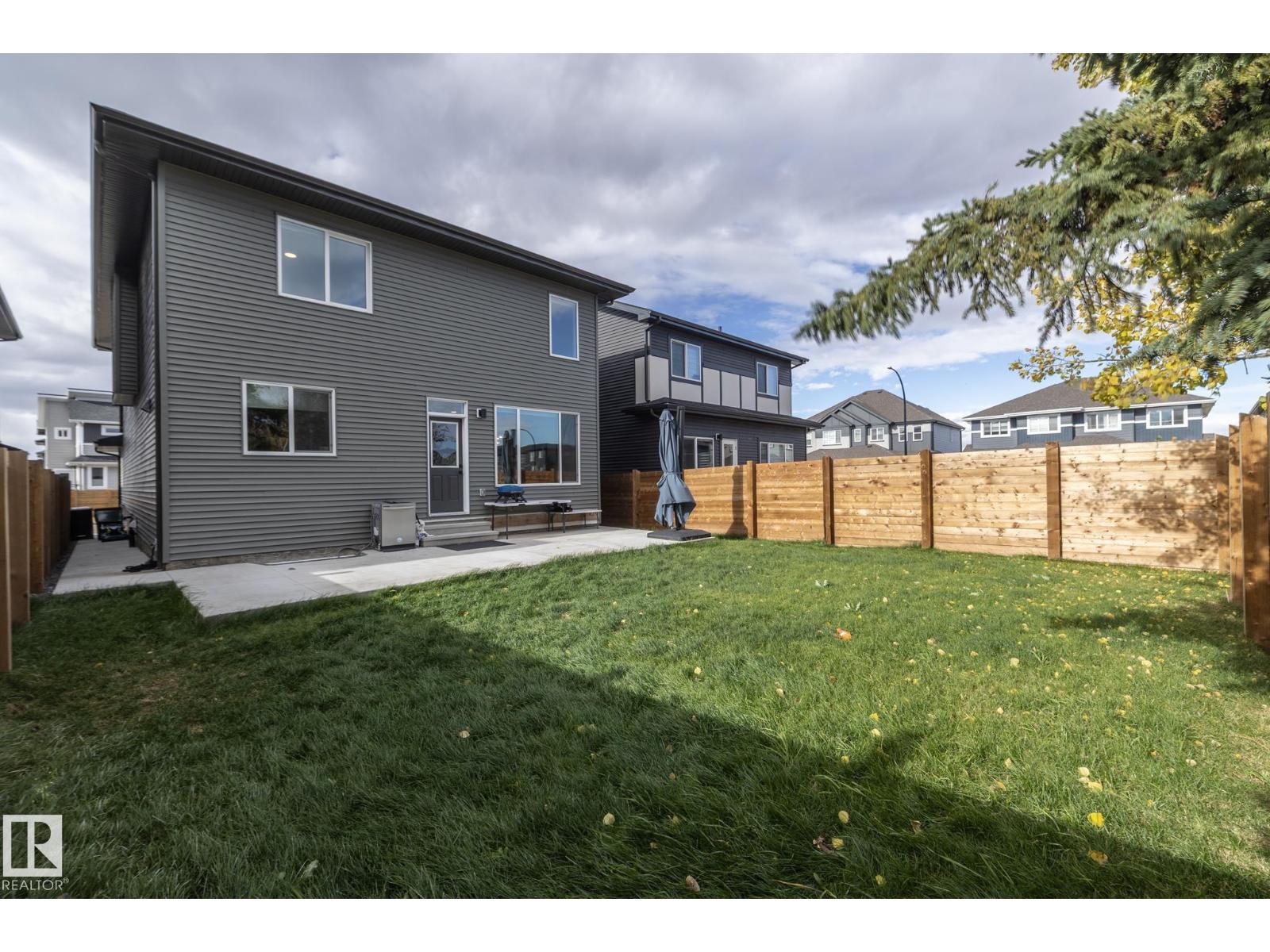 54 KINGSBURY CI