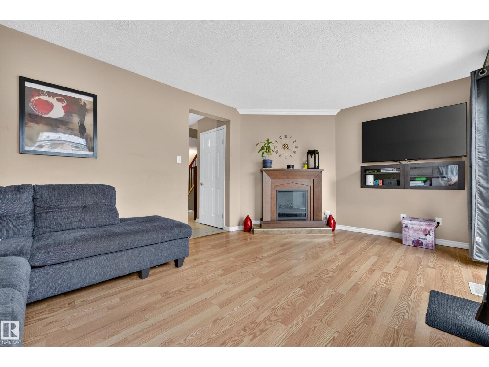 1209 HOOKE RD NW