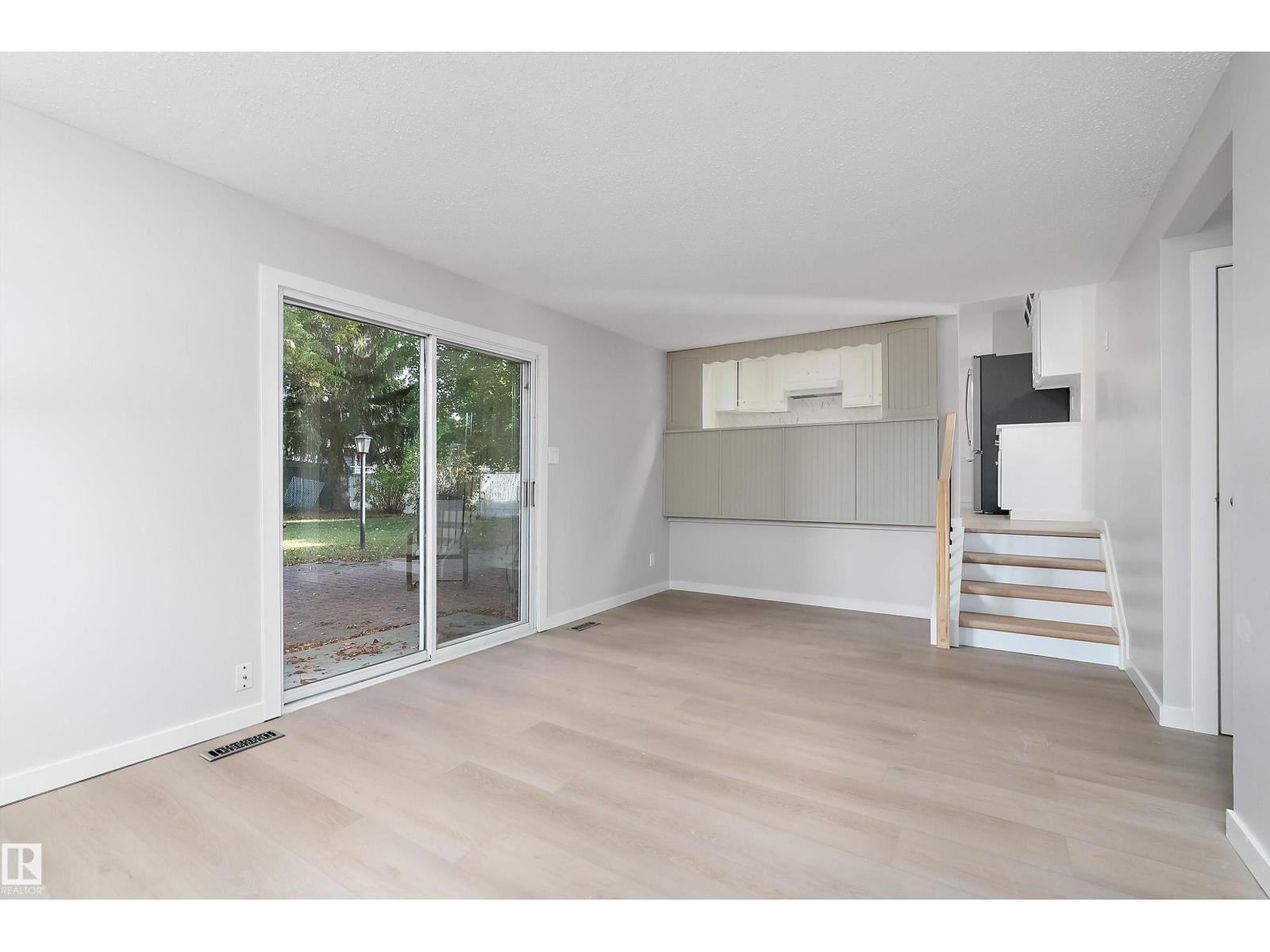 10928 34A AV NW