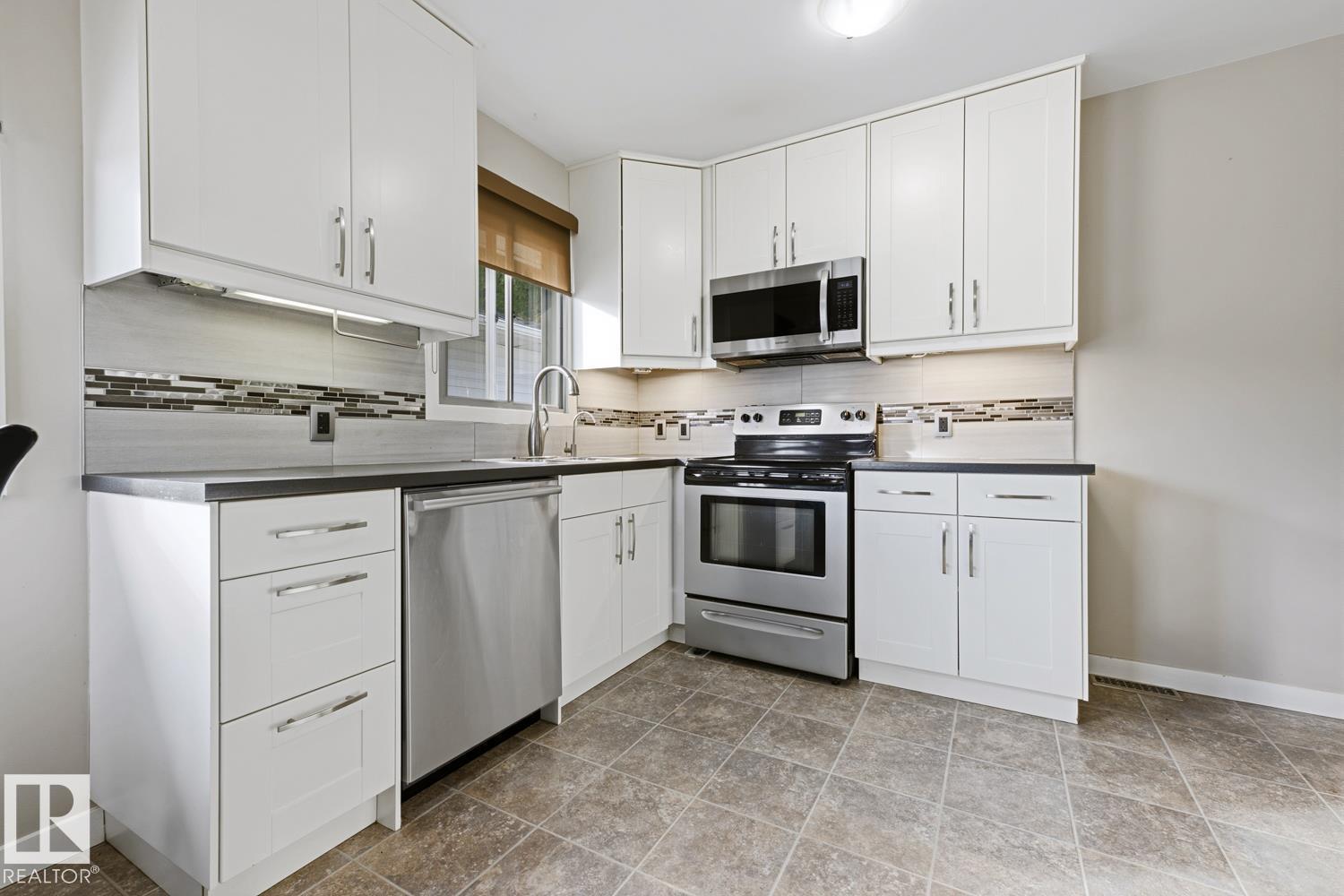 12235 51 ST NW