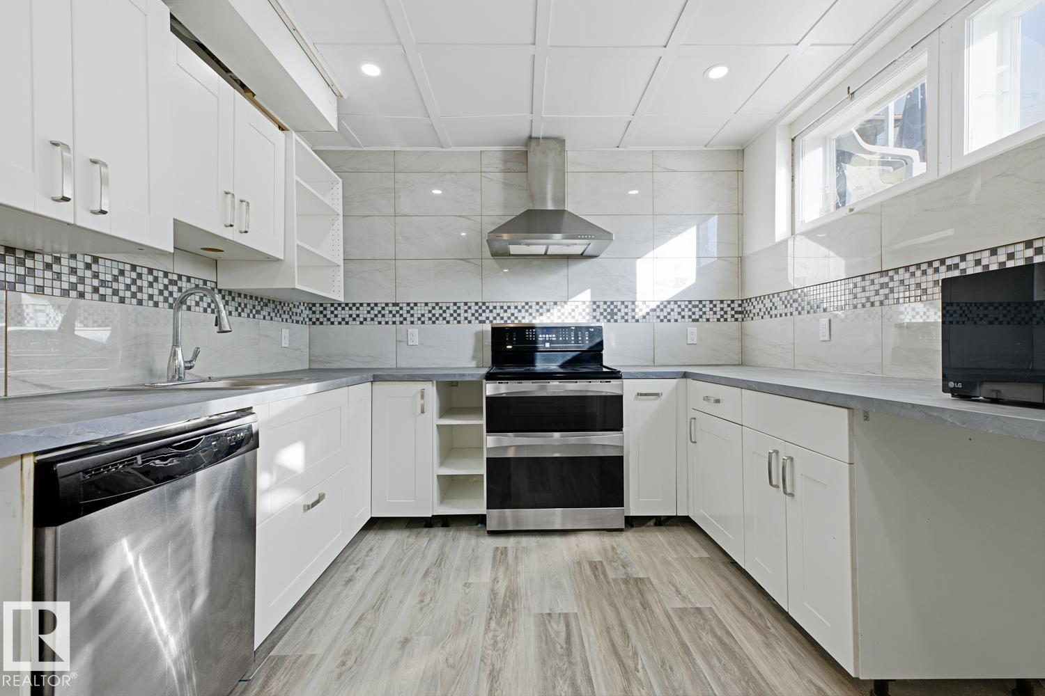 12235 51 ST NW