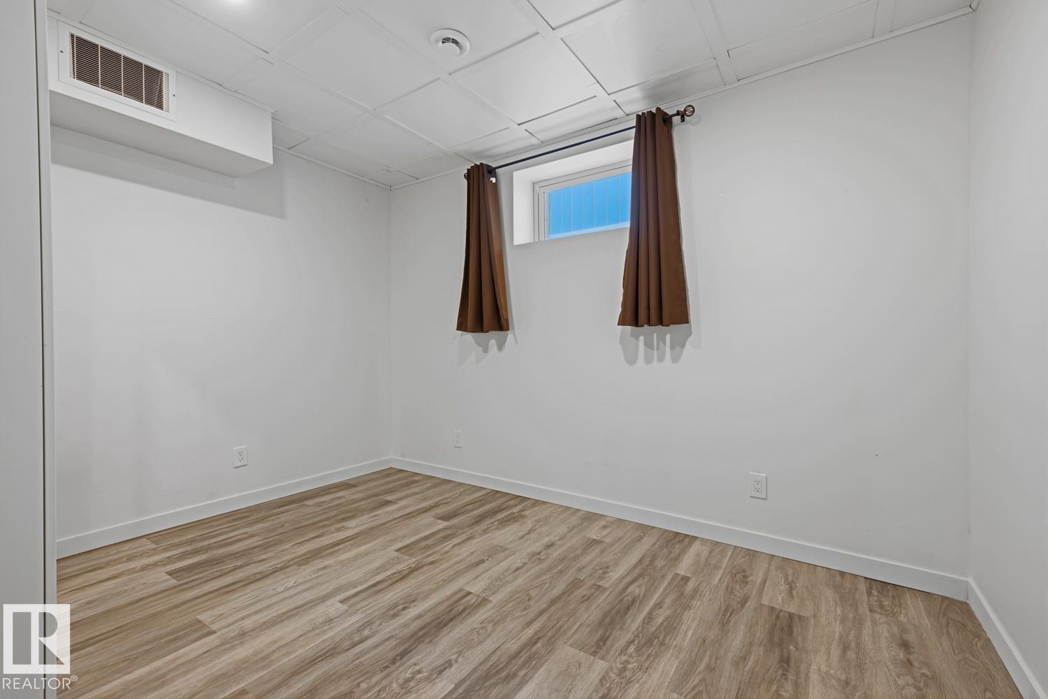 12235 51 ST NW