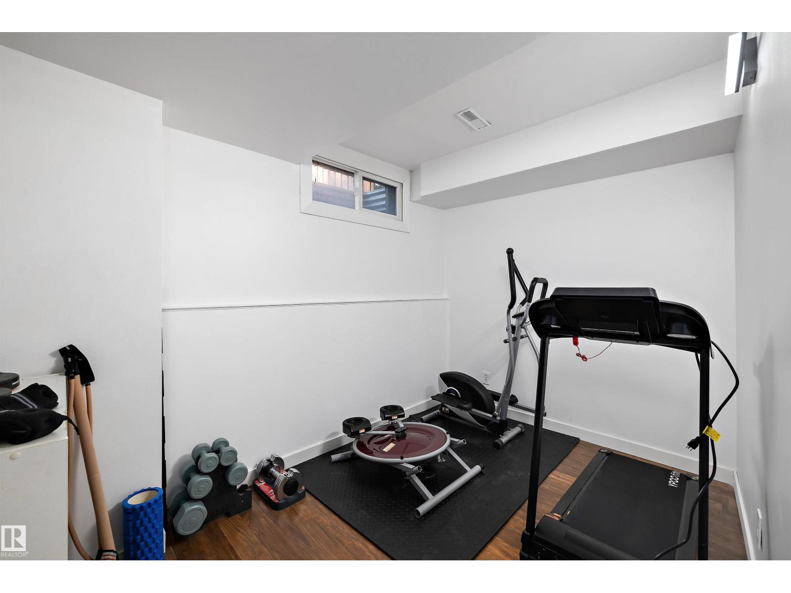 14207 23 ST NW