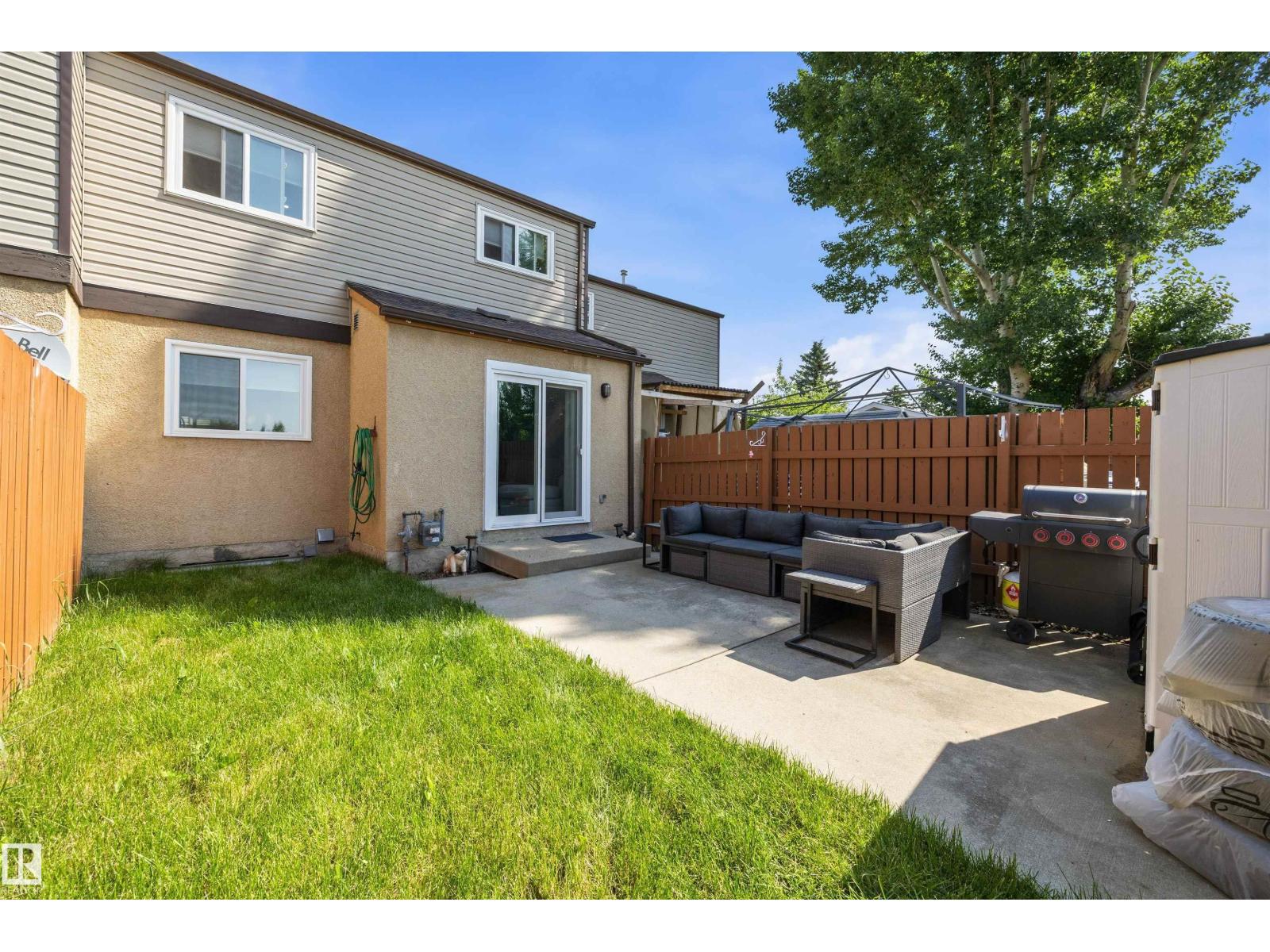 14207 23 ST NW