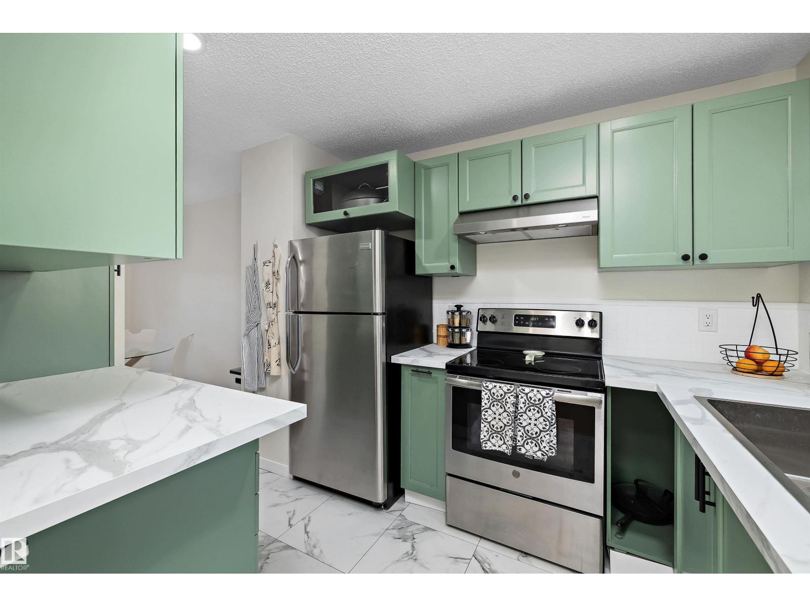 14207 23 ST NW