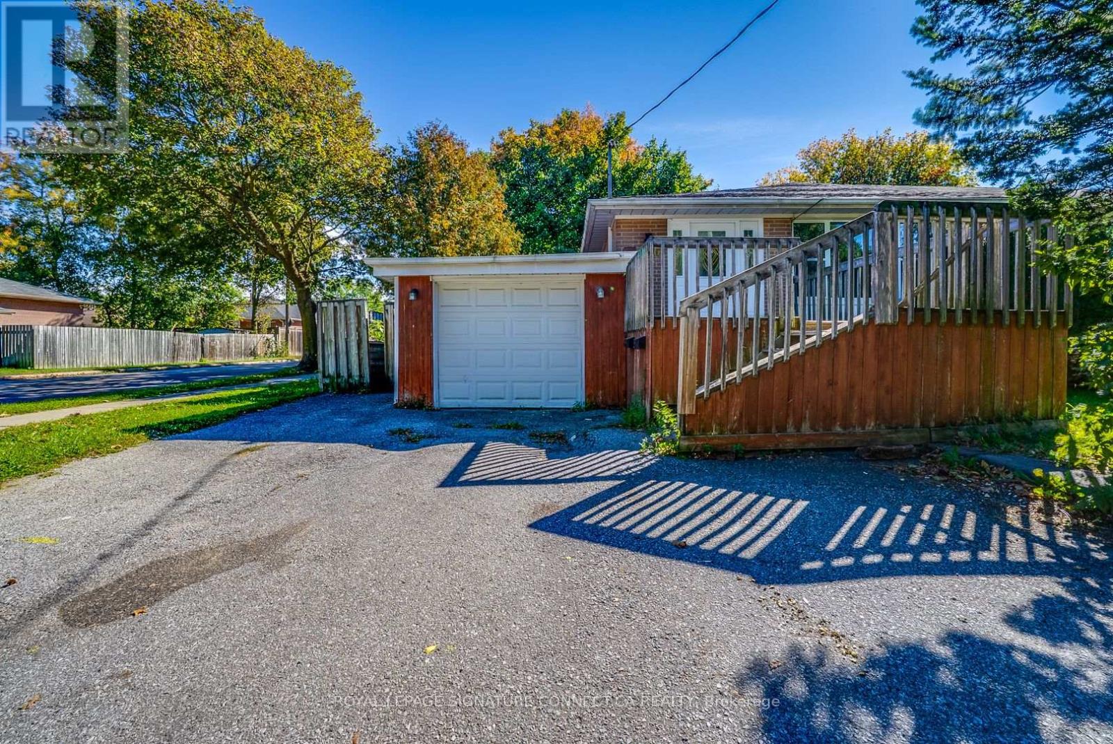 UPPER LEVEL - 166 CHERRYWOOD DRIVE