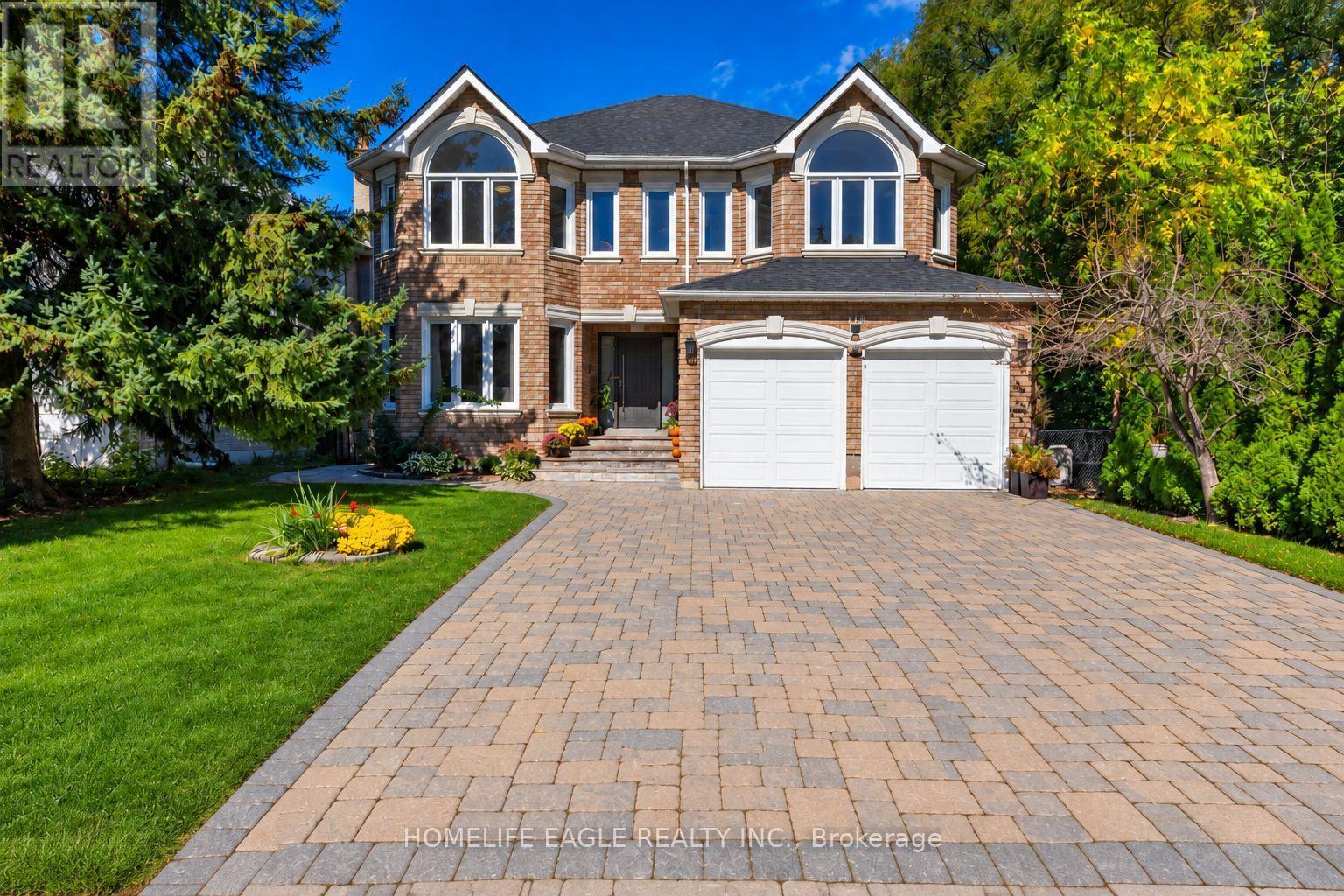 118 May Avenue, Richmond Hill, Ontario  L4C 3S6 - Photo 2 - N14082096